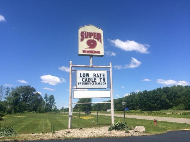 Albion Super 9 Motel المظهر الخارجي الصورة